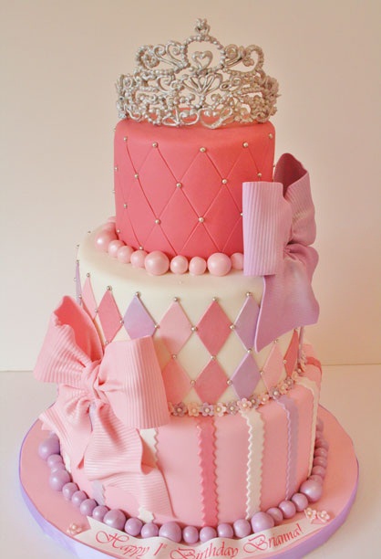 Birthday cake for baby girl princess with Wishes and ...
